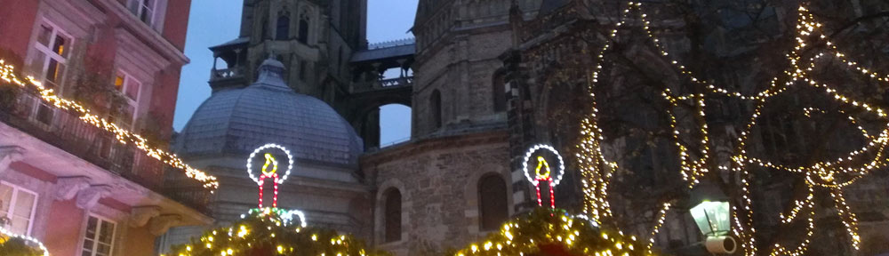 Weihnachtsmarkt in Aachen oeffnet seine Pforten